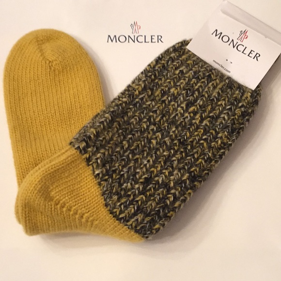 Moncler Accessories - BNWT Authentic Moncler  Wool Calzini Socks Large